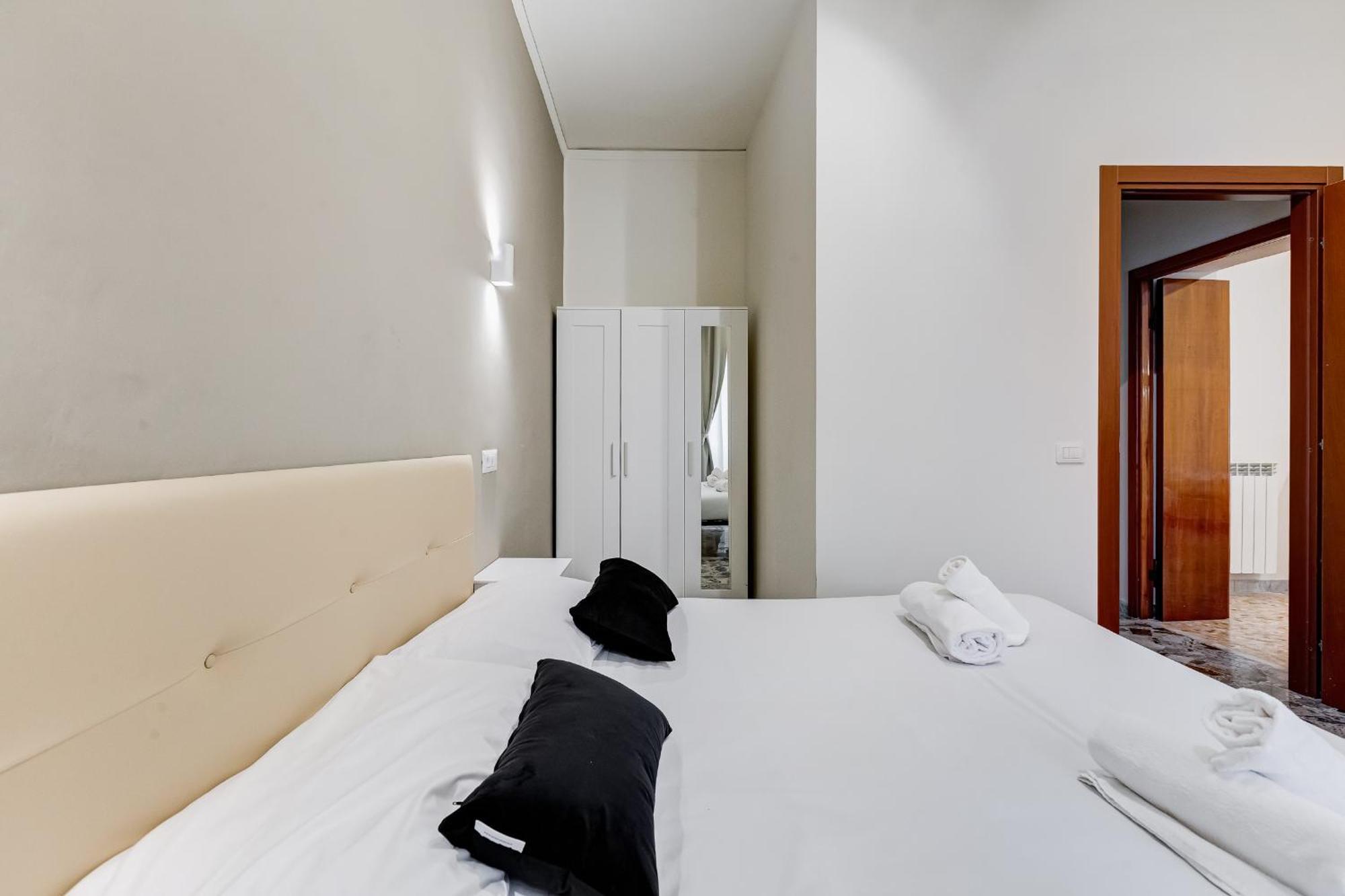 רומא Vivilo Collection - San Vito View Apartment - 3 Bdr 2 Baths מראה חיצוני תמונה
