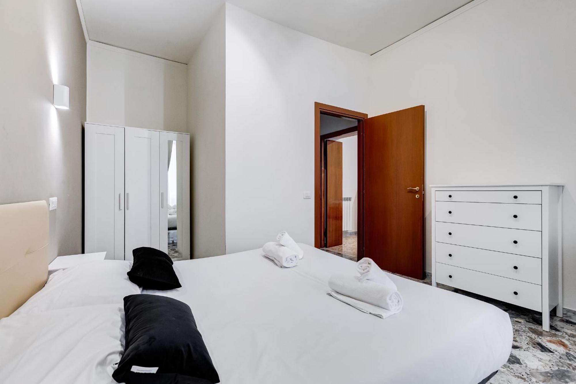 רומא Vivilo Collection - San Vito View Apartment - 3 Bdr 2 Baths מראה חיצוני תמונה